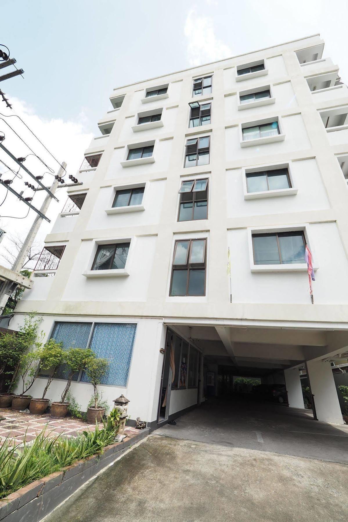 Living Naraa Place Bangkok Exterior photo